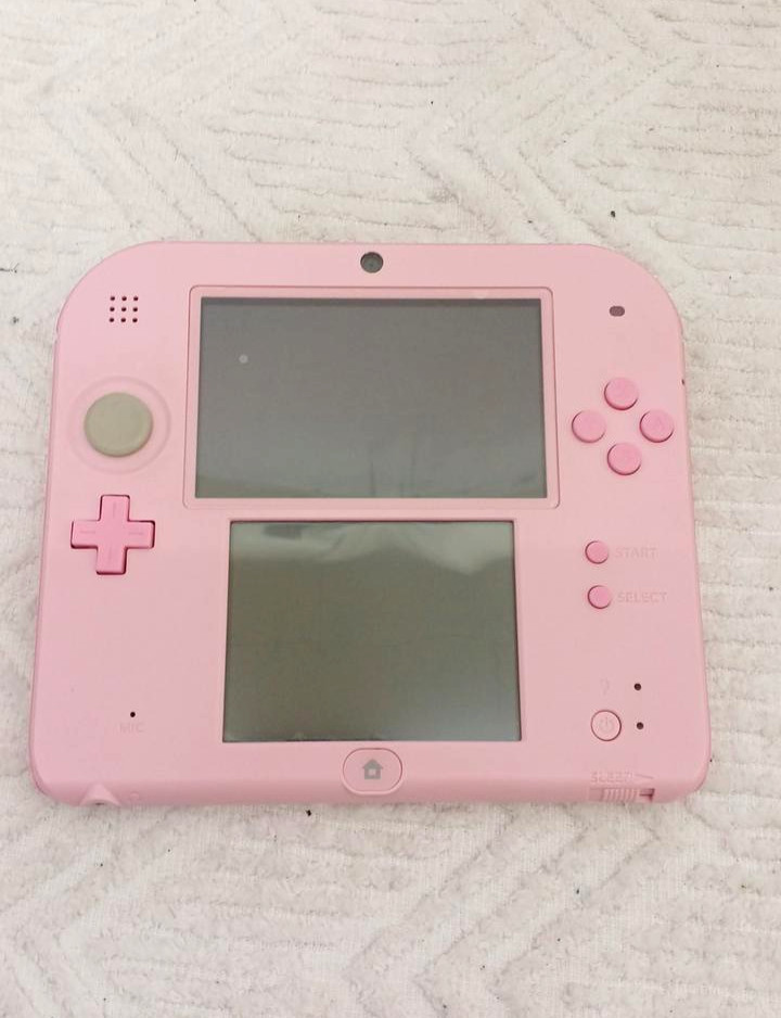 Nintendo 2DS Pink Console FTR-001 Handheld With Box, Charger No Software