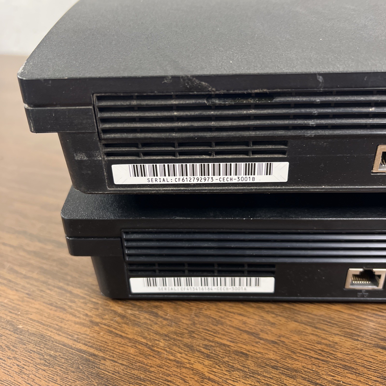 Lot Of 2 Broken Sony PlayStation 3 PS3 Slim CECH-3001 Consoles For Parts/Repair