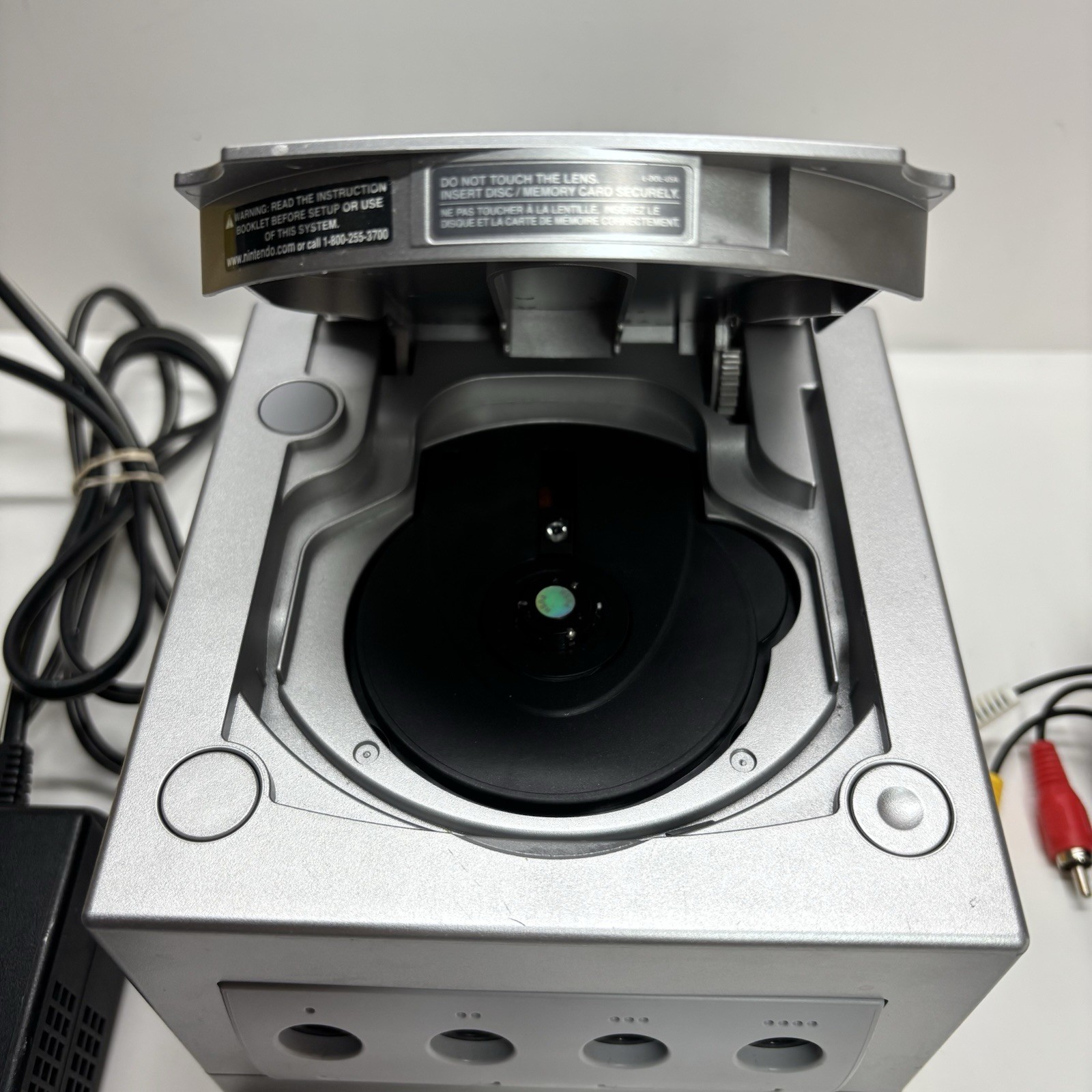 Nintendo GameCube Platinum Console Silver DOL-101 Tested with Power/AV Cords