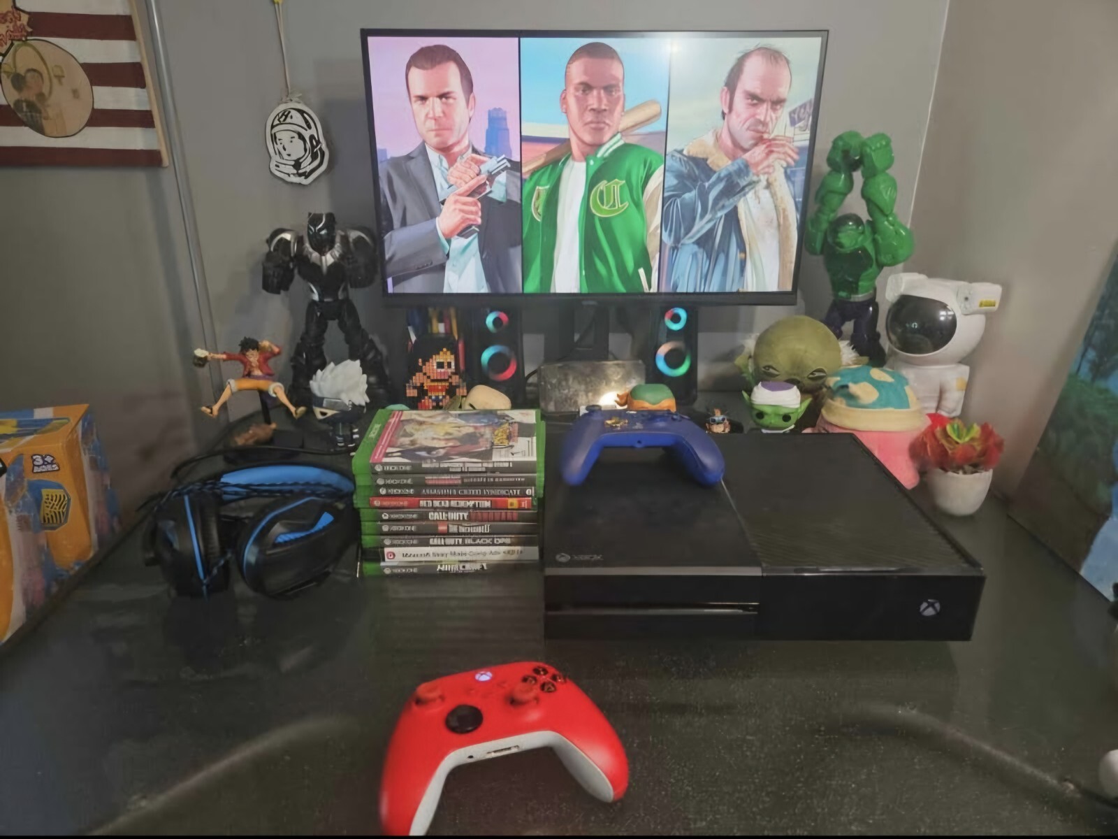 Microsoft Xbox One 365GB Black Console With 2 Controllers Headset And 9 Games