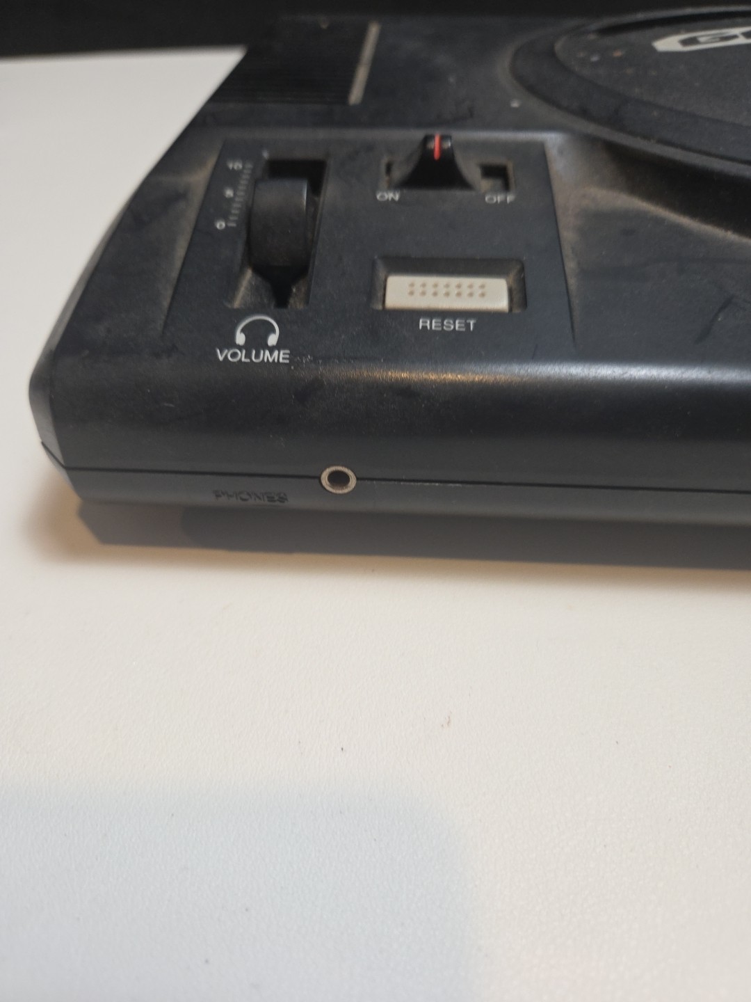 Original SEGA GENESIS 16 Bit High Def Console MK-1601 Controller & Power Adapter