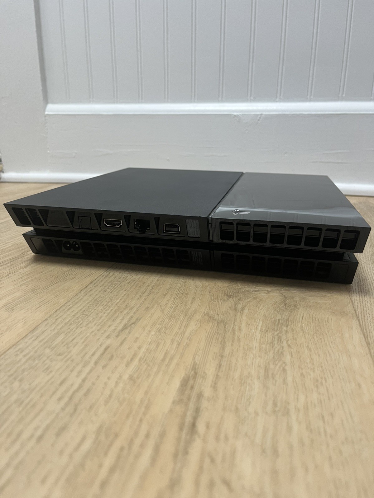 Sony PlayStation 4 Console (500 GB) – Model CUH-1001A