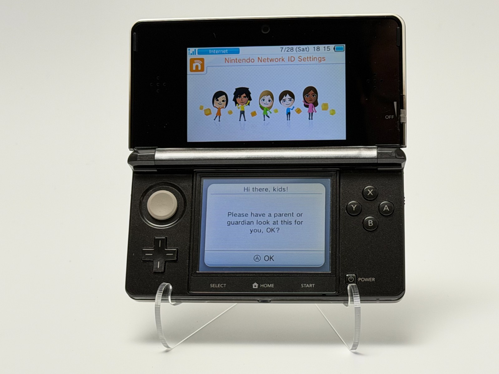 Ambassador Nintendo 3DS Cosmo Black Handheld System Bundle w/Zelda