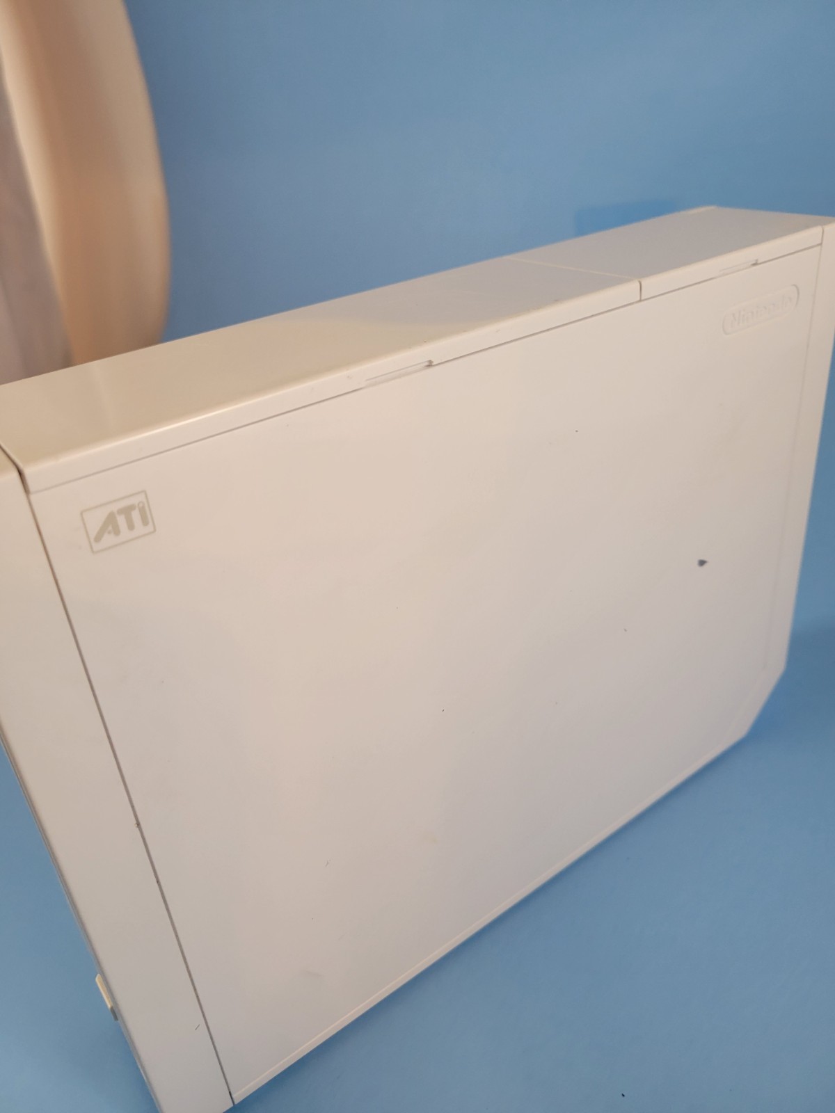 Nintendo Wii RVL-001 White Console Bundle with all Cords