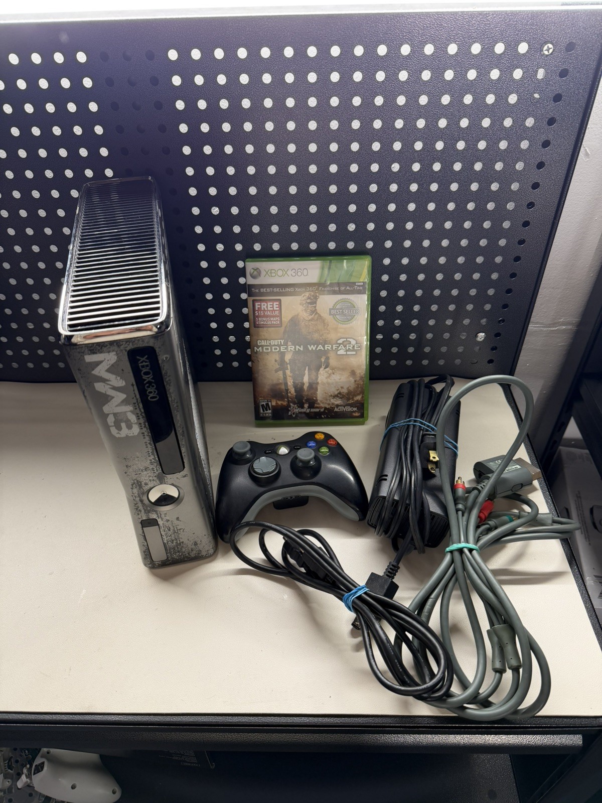 Microsoft Xbox 360 S Call of Duty: Modern Warfare 3 Limited Edition Console