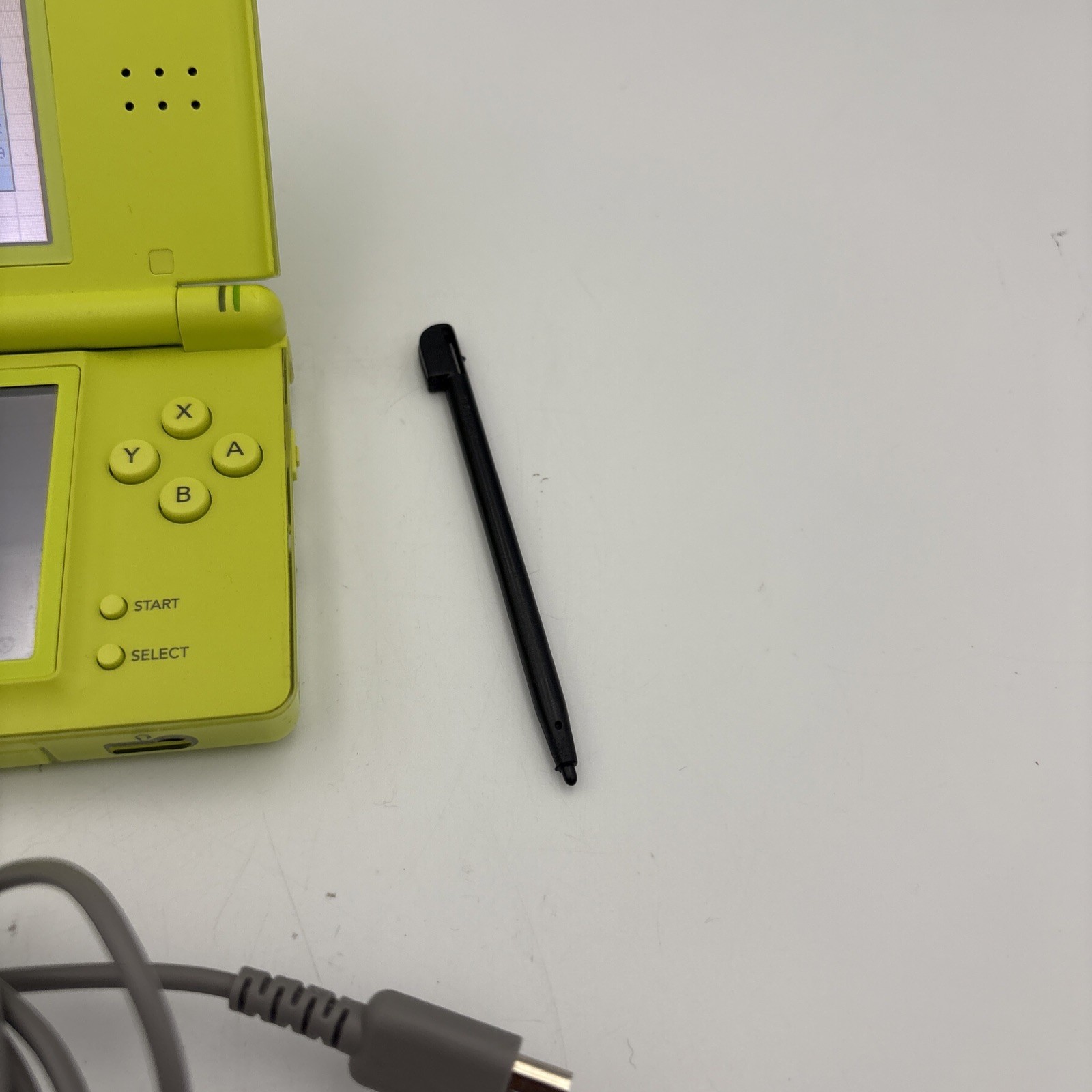 Nintendo DS Lite Lime Green Handheld W/ Charger and Stylus 2 Games New Battery!