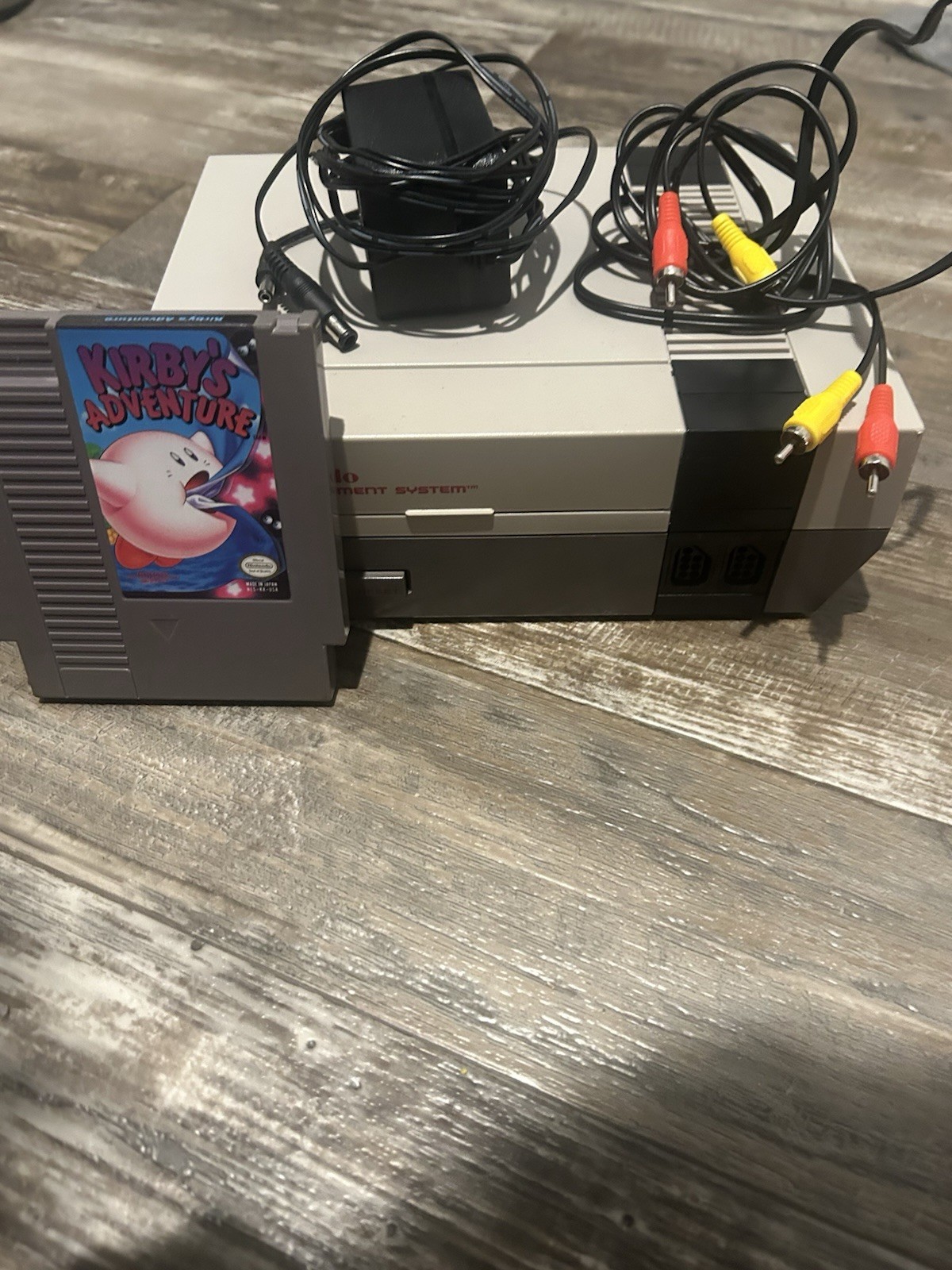 Nintendo Entertainment System NES Console – Gray (NES-001)