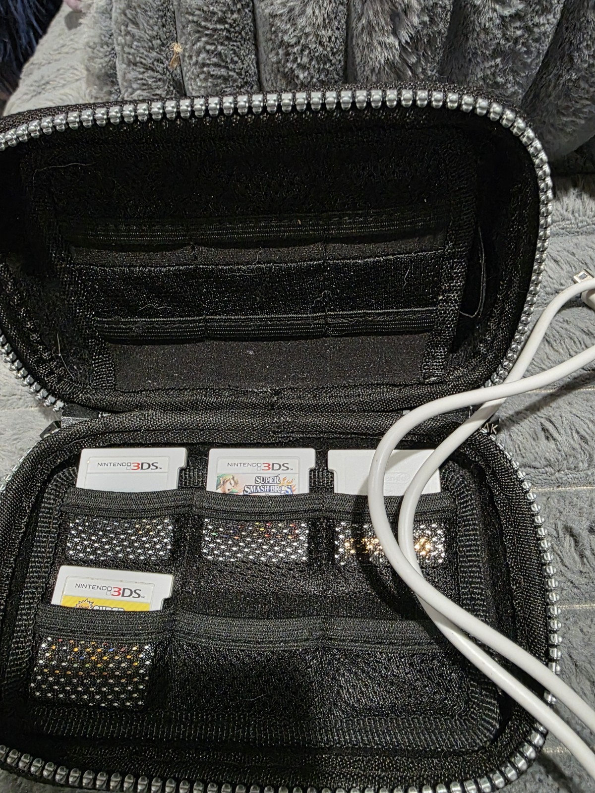 Nintendo 3DS Purple CTR-001(USA) 3D Wi-Fi Bundle Case Game Cards Charger