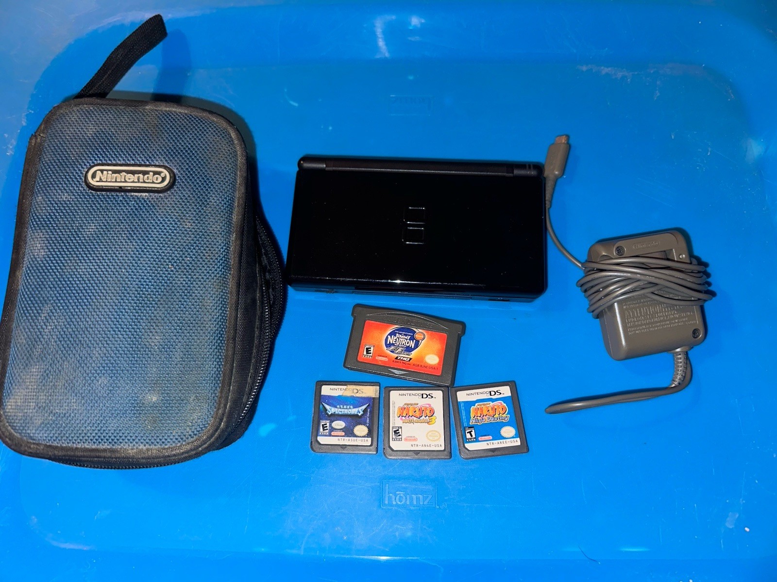 Nintendo DS Lite Black Handheld Console Bundle w/ Games, Case, Charger