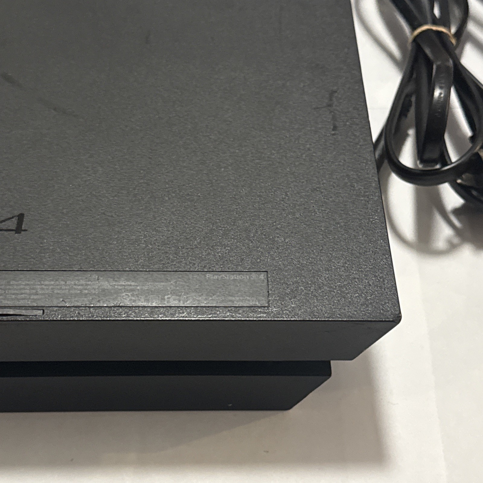 Sony PlayStation 4 PS4 Console Game System CUH-1001A w/ Cords