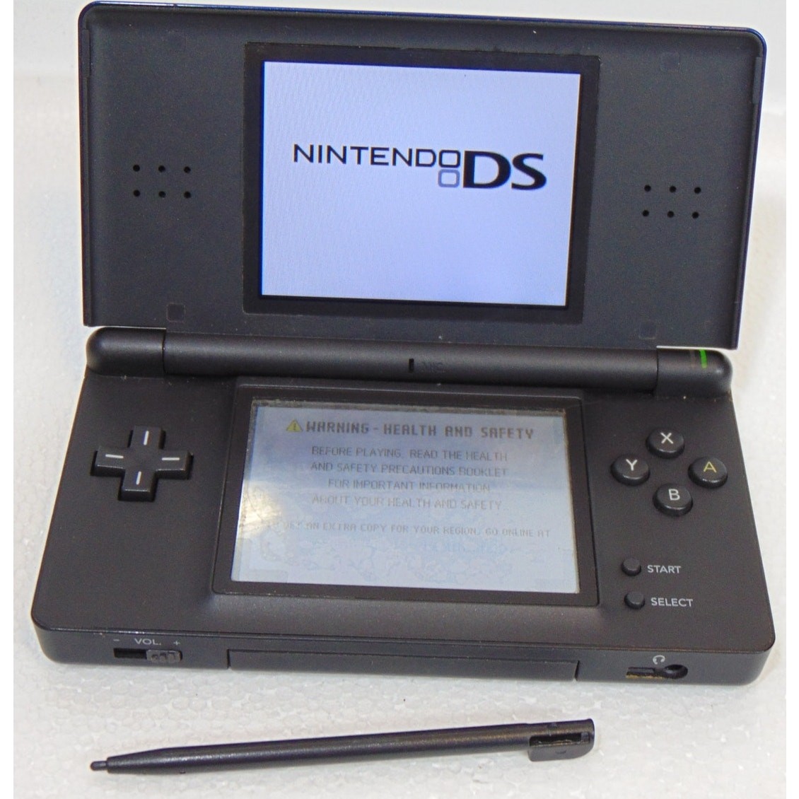 Nintendo DS Lite Console Cobalt Bundle USG-001 2006 Case Games Chargers SEGA EA
