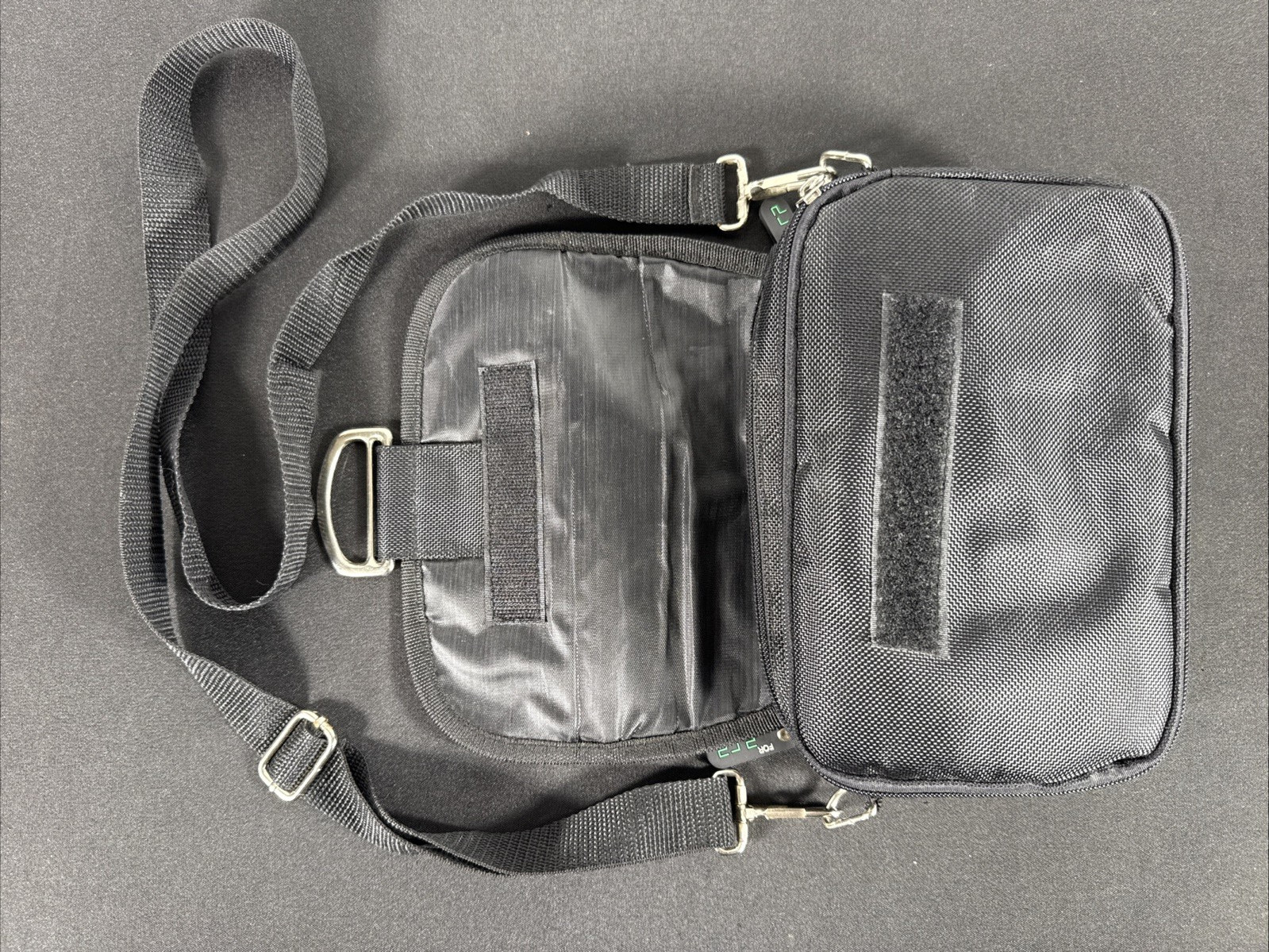 Sony PSP 2001 Silver Playstation Portable Console Crossbody Fanny Bag Needs Batt