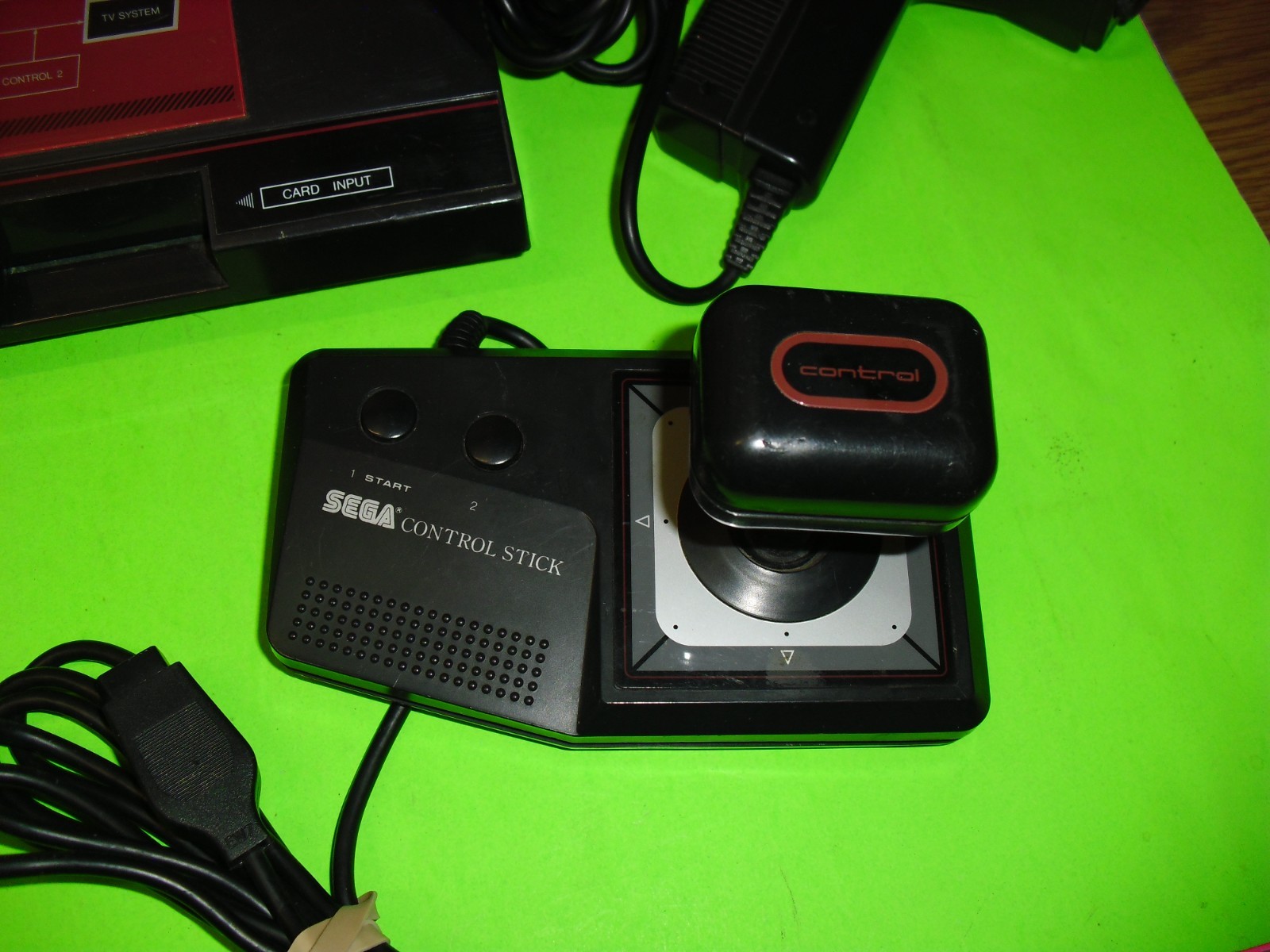 Sega Master System console w/ Control Stick & 2 controllers & Light Gun TESTED!