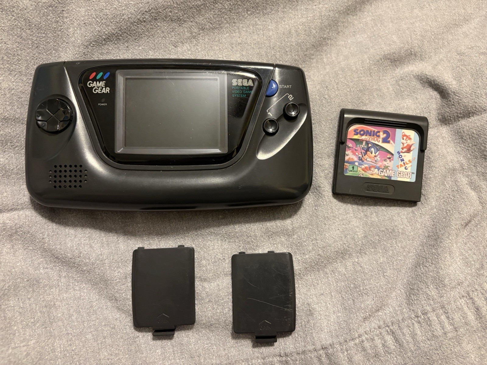 WORKING – SEGA Game Gear Black with Sonic the Hedgehog 2 (READ DESCRIPTION)