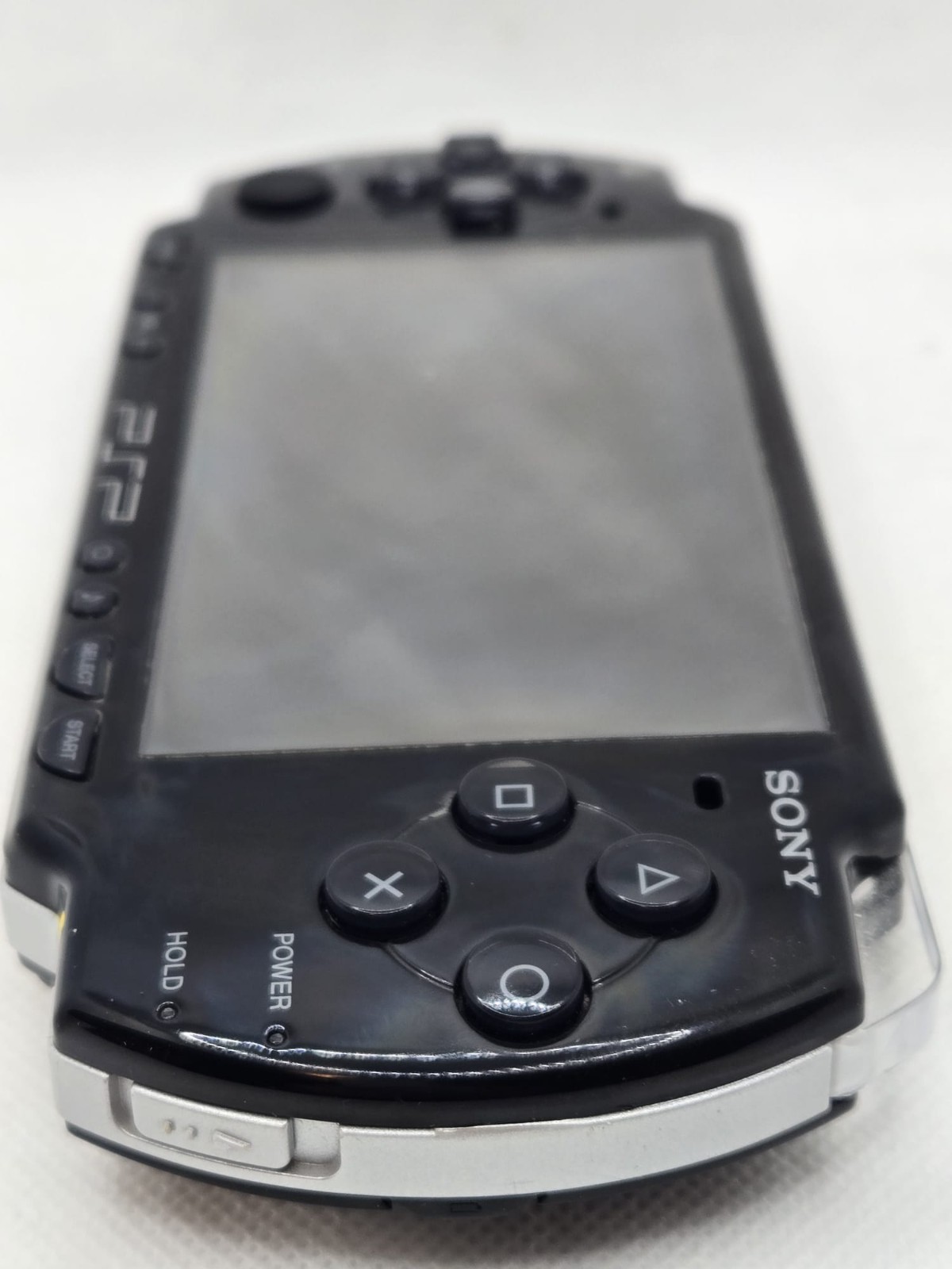 Sony PSP 2001 Piano Black – Charger, New Battery & 4GB Memory Card Included