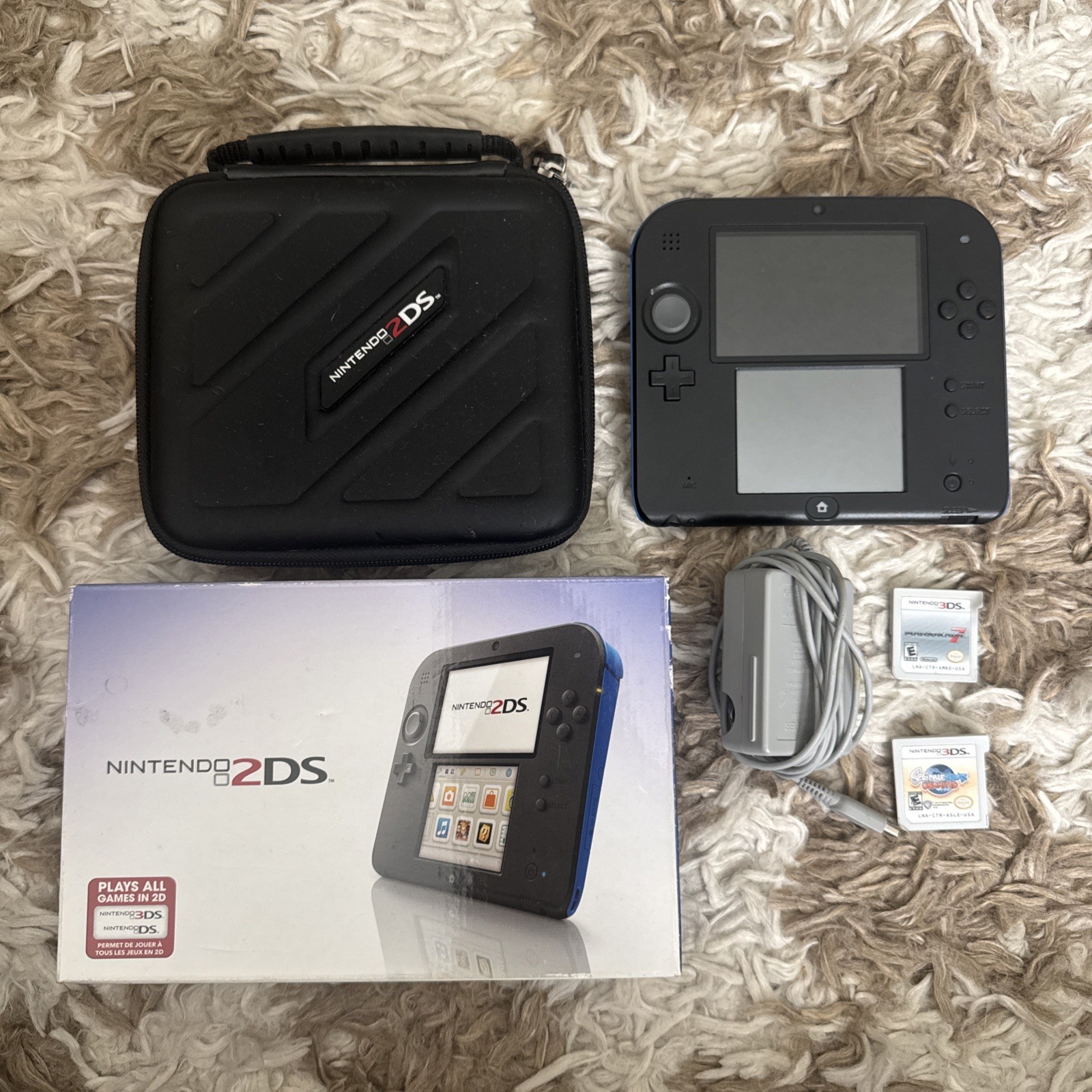 Nintendo 2DS Black Electric Blue w/ box, case, charger, and 2 games