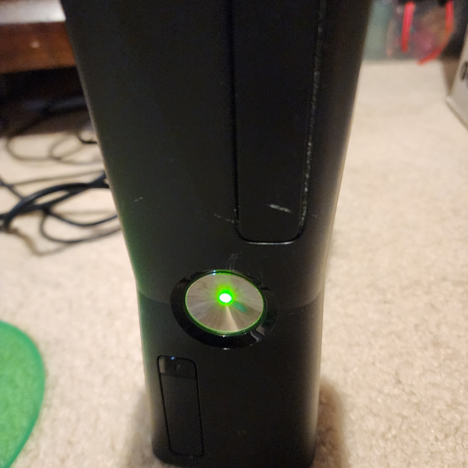 XBox 360 S Console 2 GAME 1 Controler BUNDLE! Tested Works