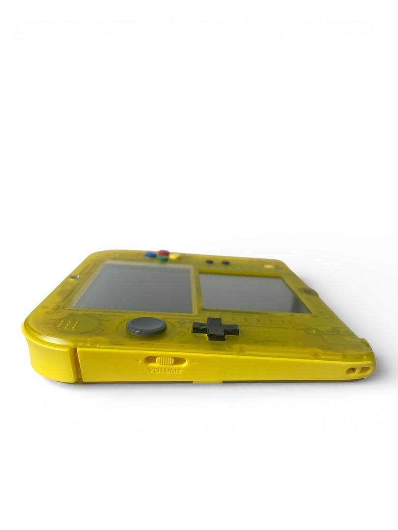 Nintendo 2DS Pikachu Limited Pack Clear Yellow