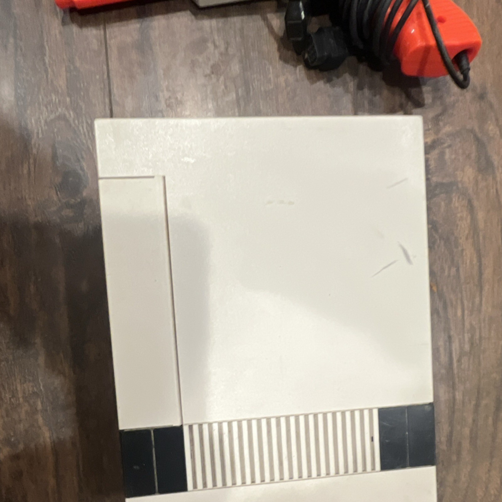 Nintendo NES-001 Console Gray with 4 Controllers, 2 Zapper Light Guns, 1985