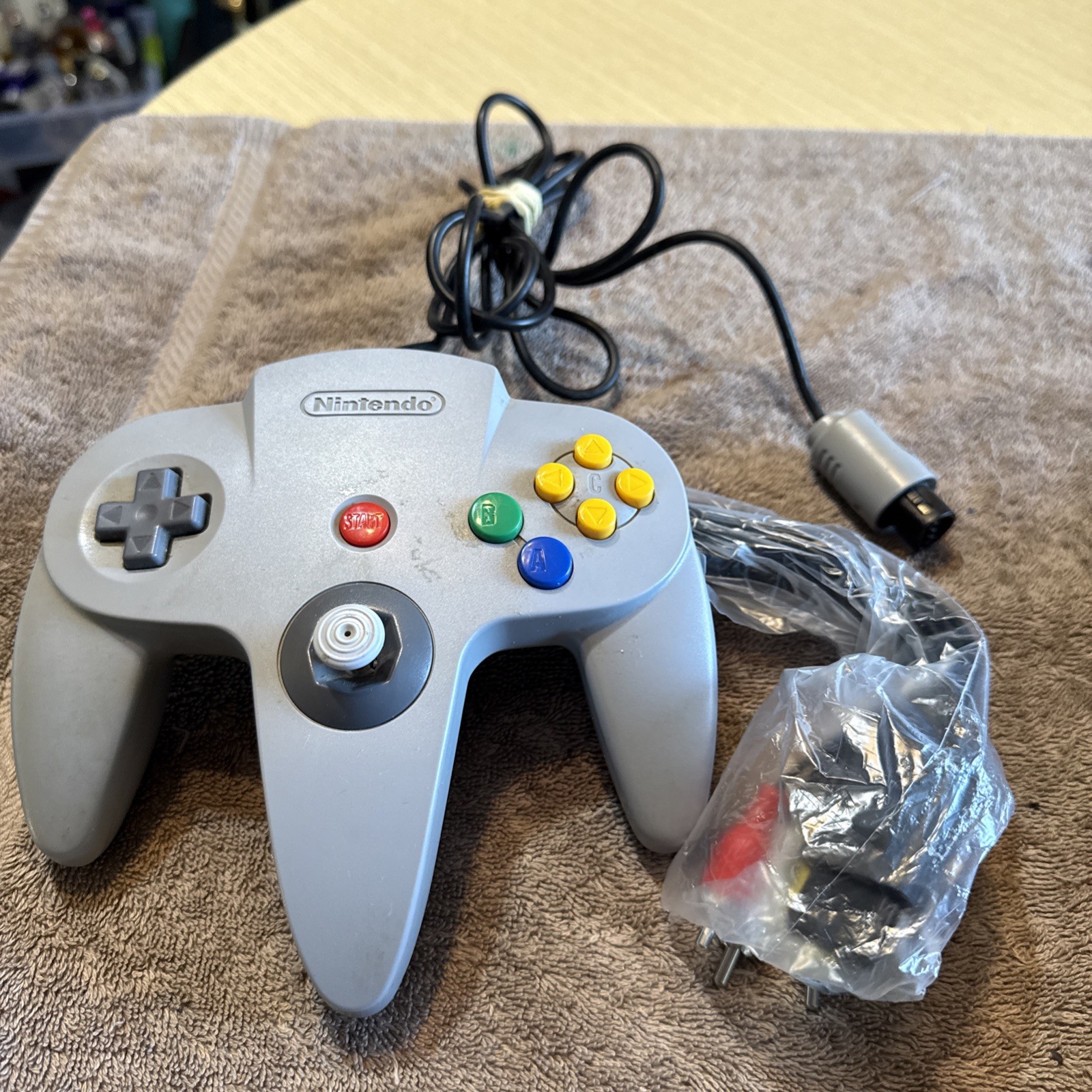 Nintendo 64 Console 1Controller N64 NUS-001 USA W/cord