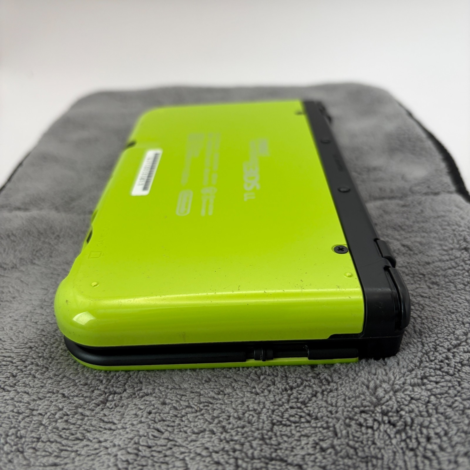 【Excellent5】NEW Nintendo 3DS LL XL Lime black Monster Hunter Game Console