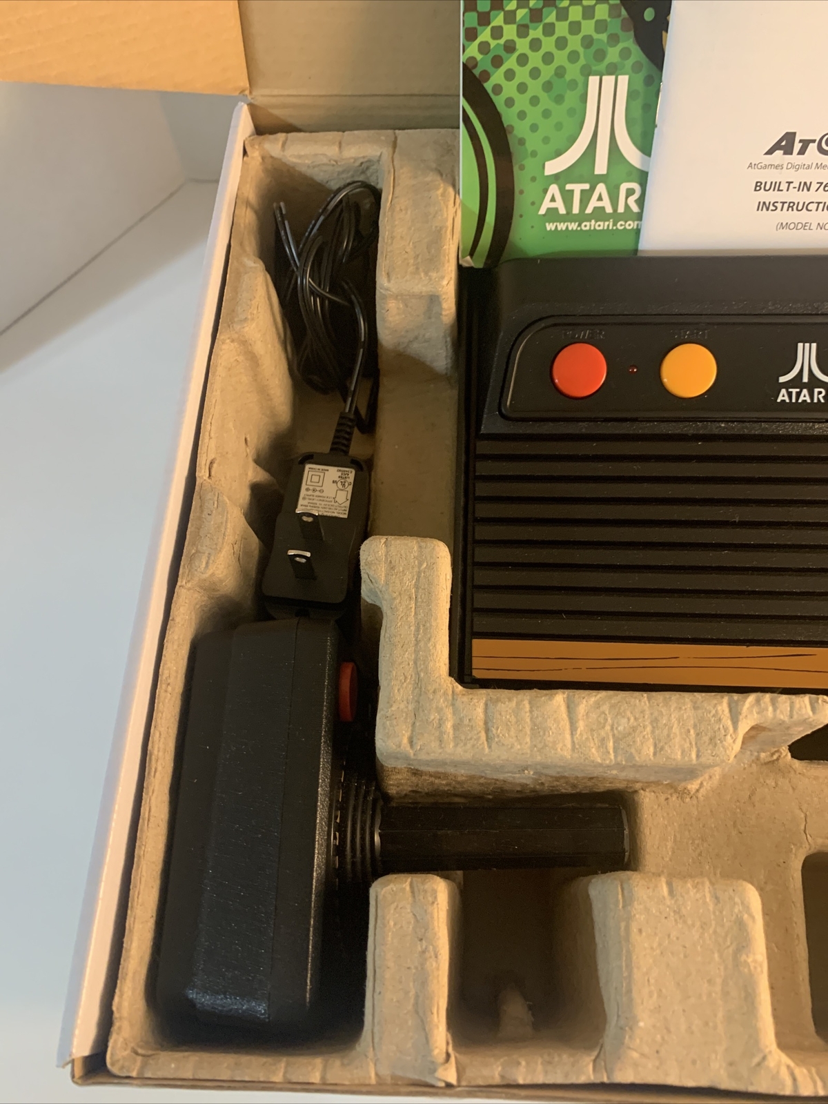 ATARI FLASHBACK 4 Classic Game Console SPECIAL EDITION 76 Games + Bonus Poster