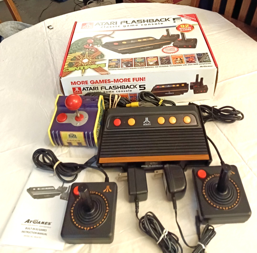 Atari Flashback 5 Collector’s Edition & Jakks Pacific 2003 Plug N Play System
