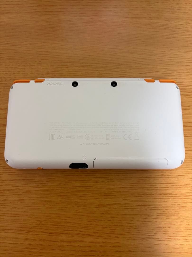 3DS/2DS/DS New 2Ds Ll White/Orange Body Japan