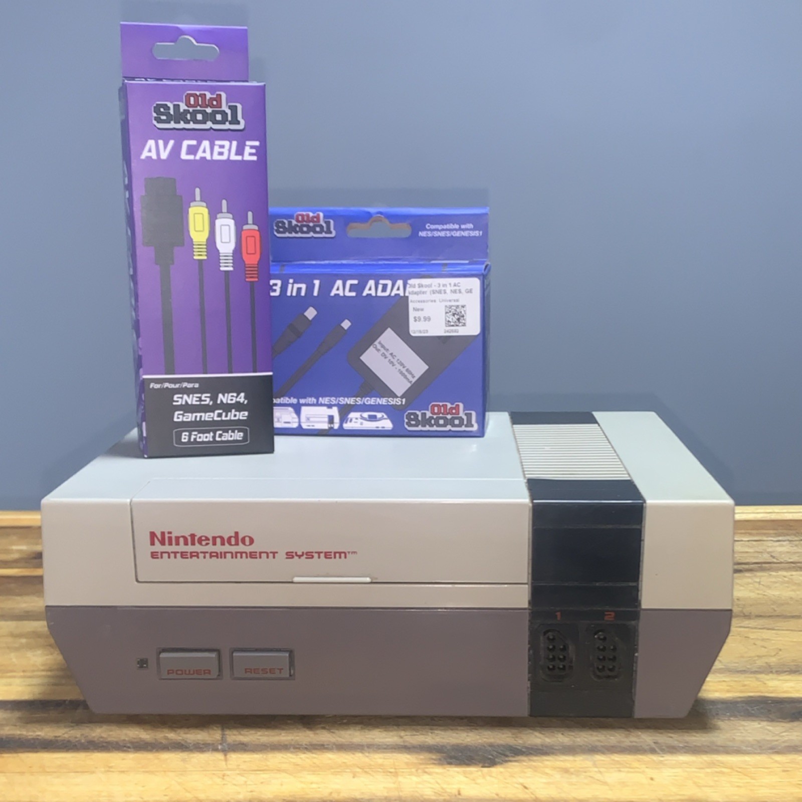 Nintendo Entertainment System NES Console Gray AV Cable 3 in 1 AC Adapter