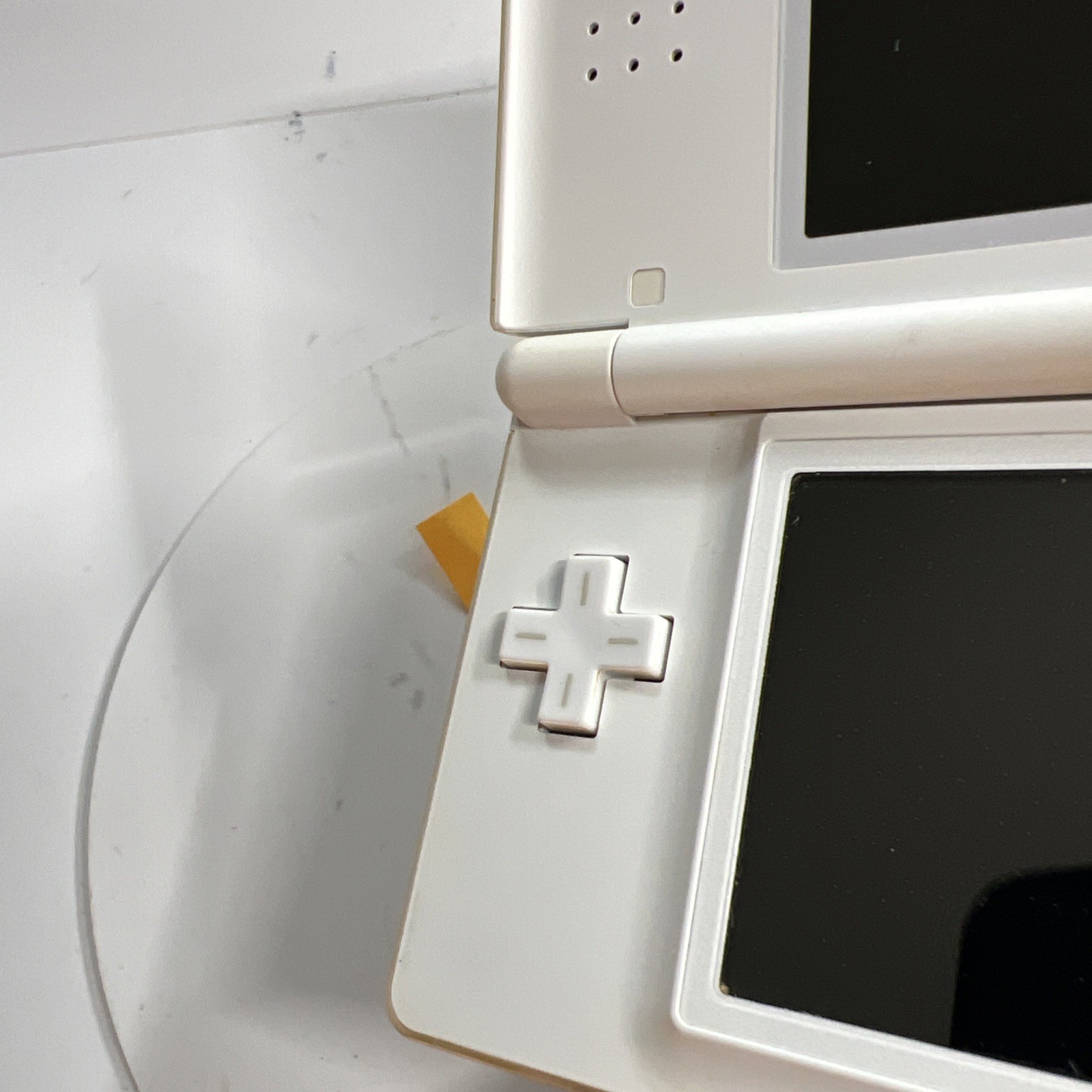 Nintendo DS Lite Console USG-001 – Polar White Not Working