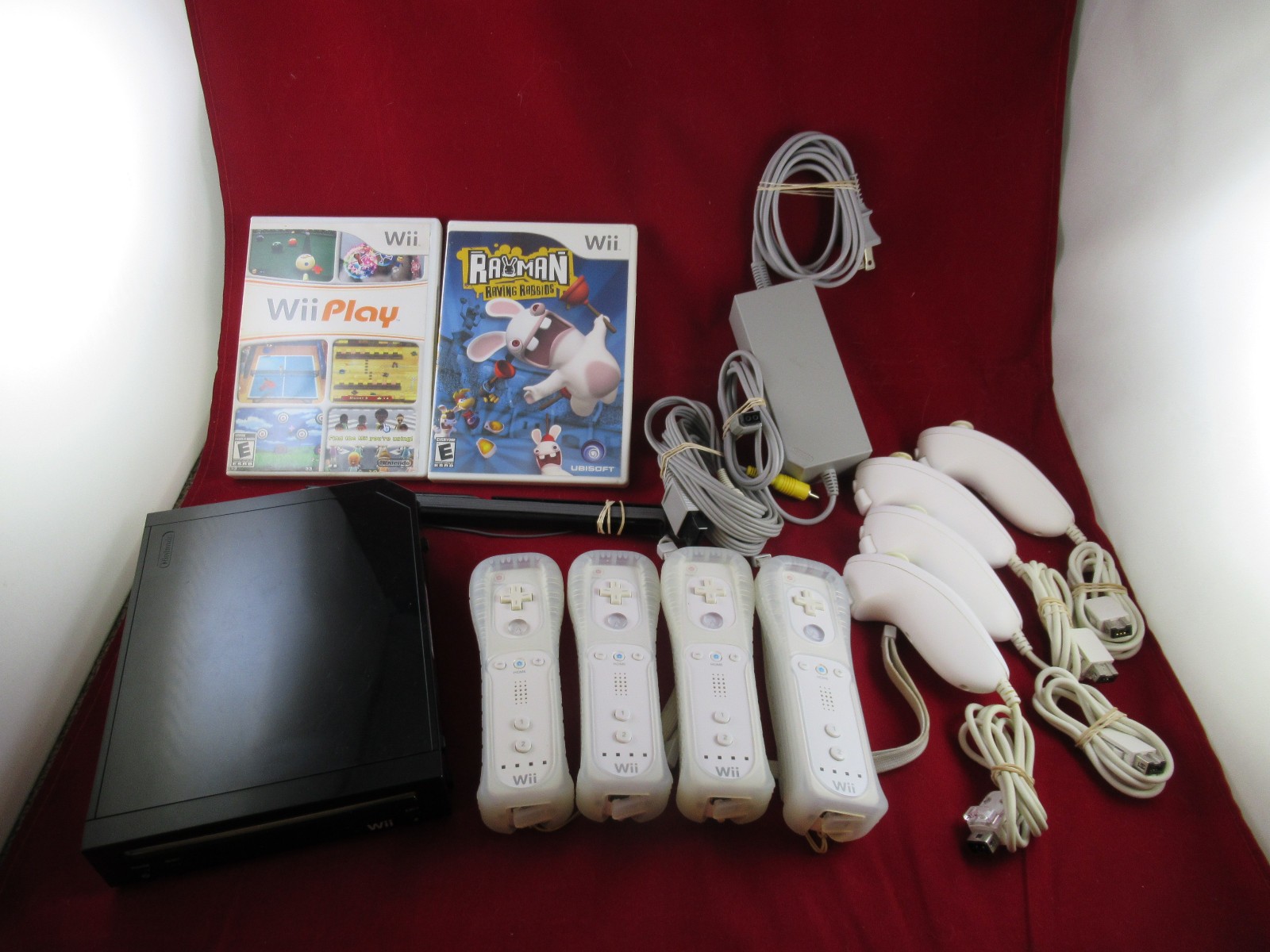 Nintendo Wii Black RVL-101 Console – Working – Party in a Box Bundle