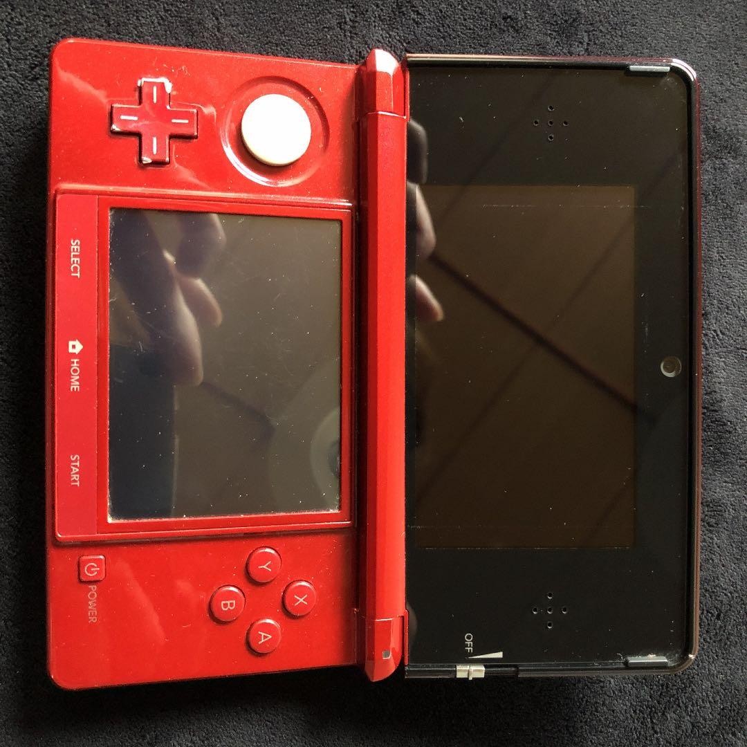 Nintendo 3DS Wine Red with charger includes touch pen comes with Monster Hunter