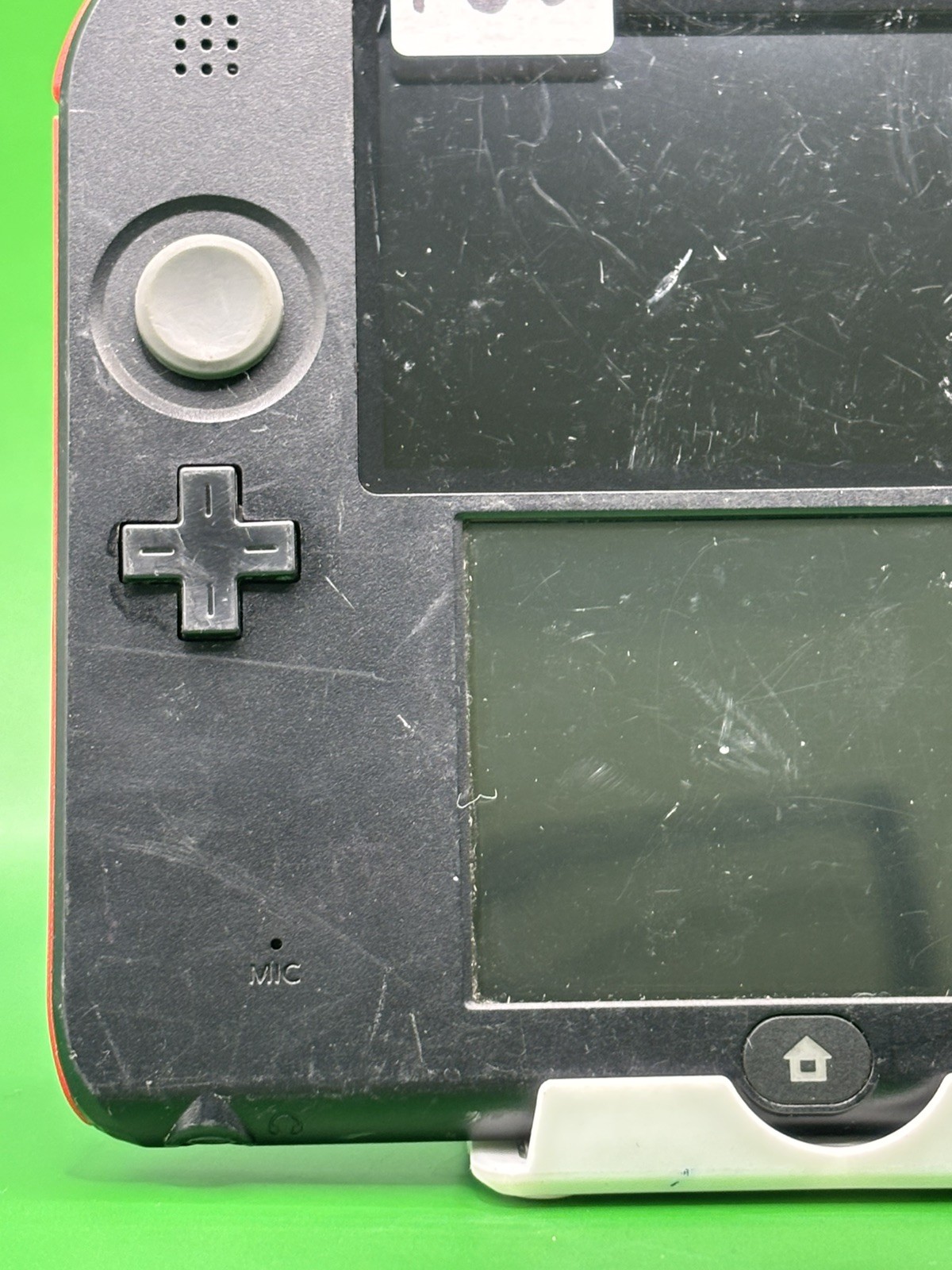 Nintendo 2DS – Red & Black (F65) READ DESCRIPTION