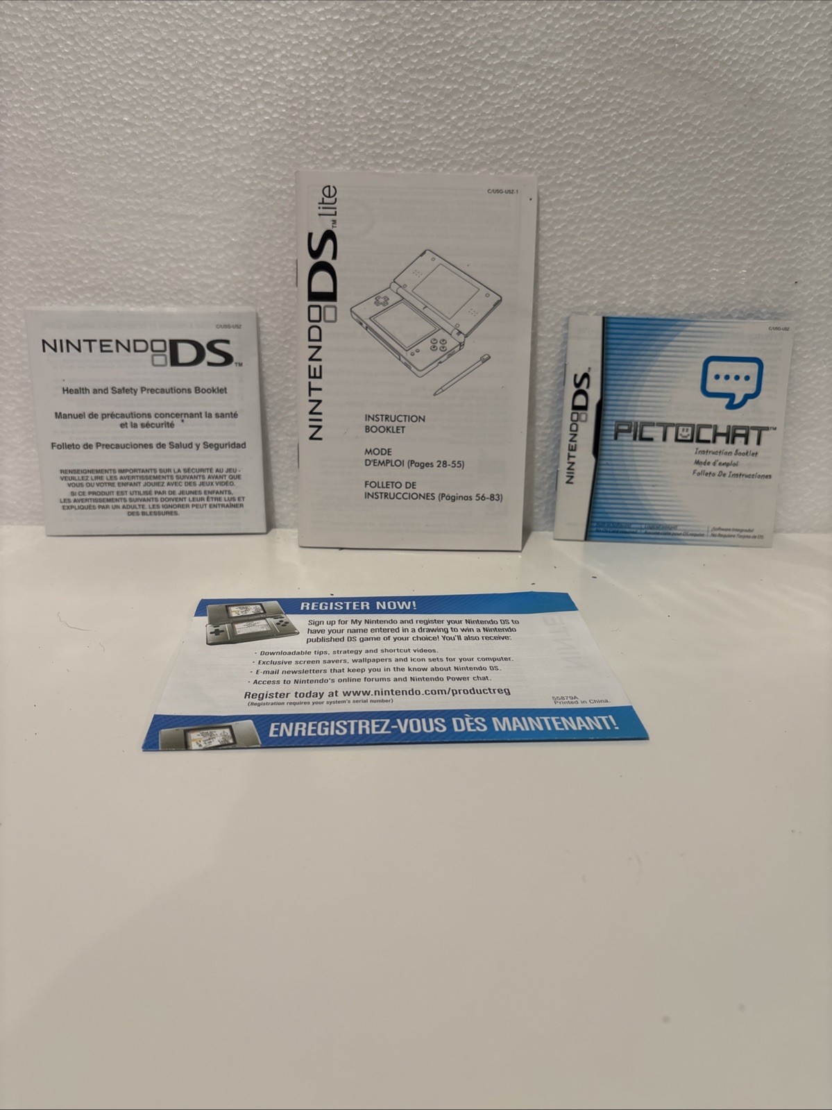 Nintendo DS Handheld System In Box Black/Onyx Complete Near Mint Pre-Owned