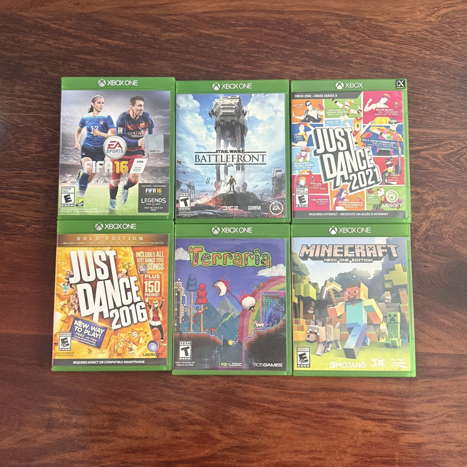 Microsoft Xbox One with Kinect (500GB) with 6 games and 3 controllers