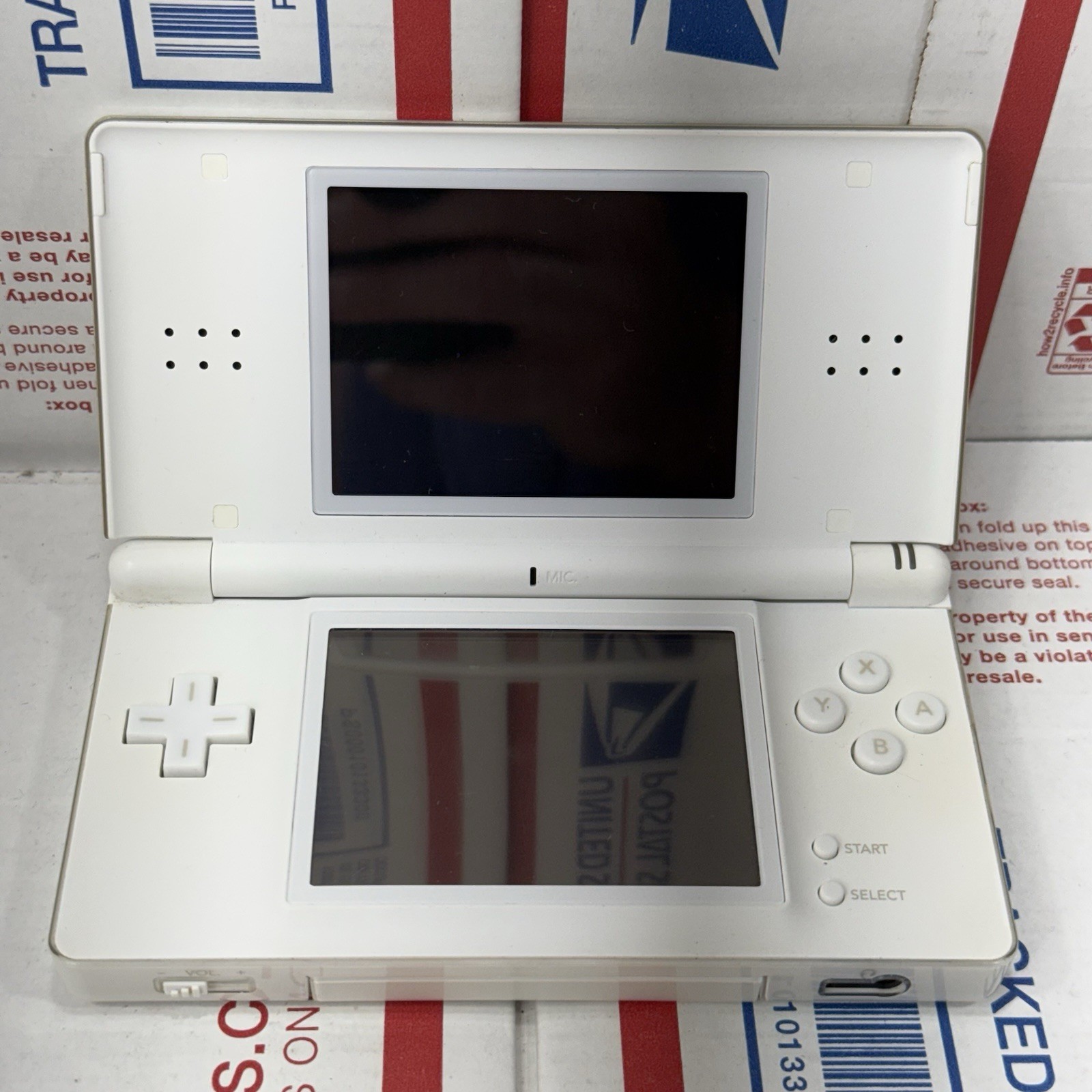 Nintendo DS Lite Handheld Game Console Only USG-001 No Charger For Parts Repair
