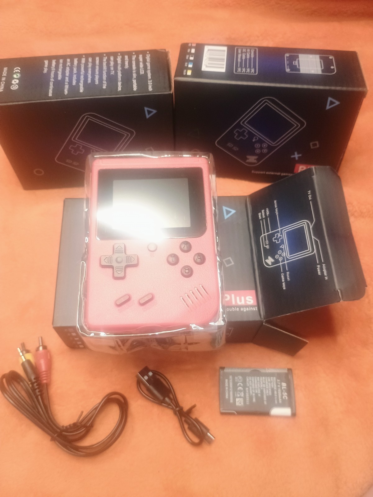Game Box – Retro Game System. Arcade. 400 Games In 1 w/Controller