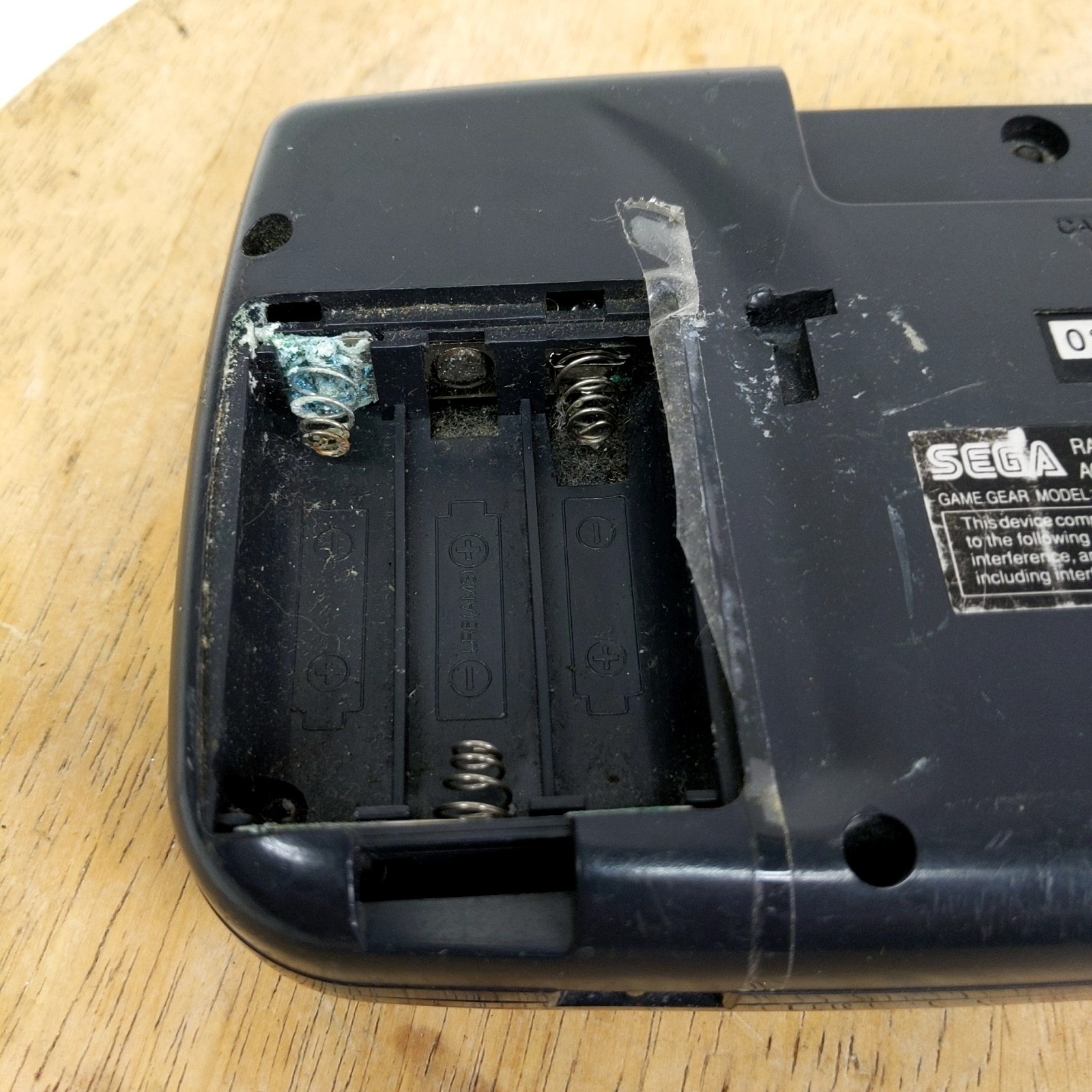 Sega Game Gear 2110 Handheld Console Black Parts Repair Corrosion Untested