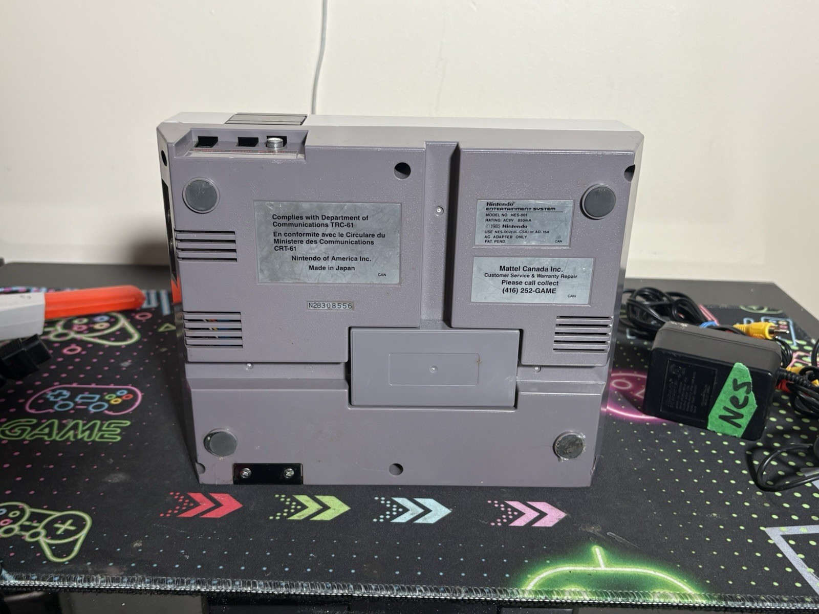 Nintendo Original NES-001 Entertainment System NES Console With Zapper
