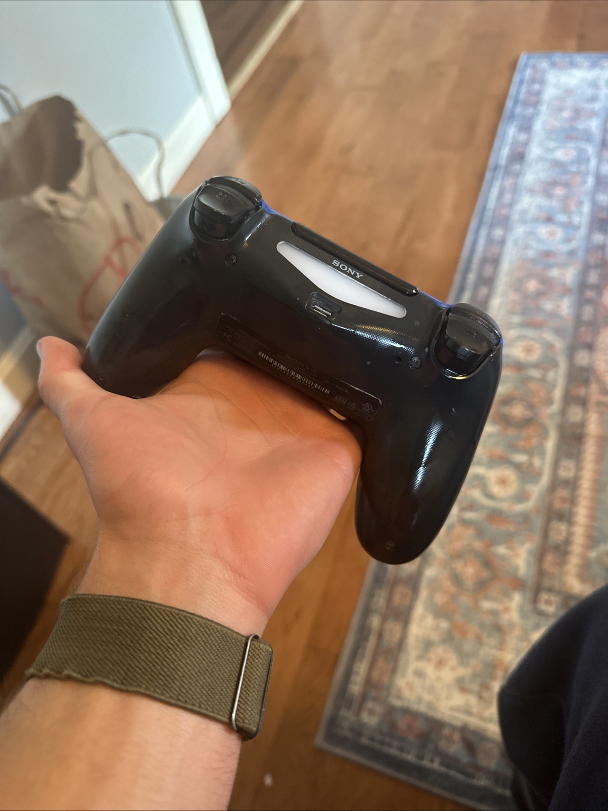 500GB PS4 CONSOLE-TESTED & WORKING-2 CONTROLLERS + HDMI + POWER + CHARGING CABLE