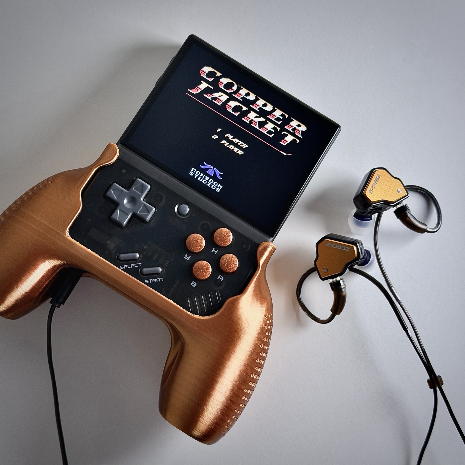 Modded Miyoo Mini Plus | Copper Buttons, Grip & 7Hz Zero 2 IEM | 256GB Samsung