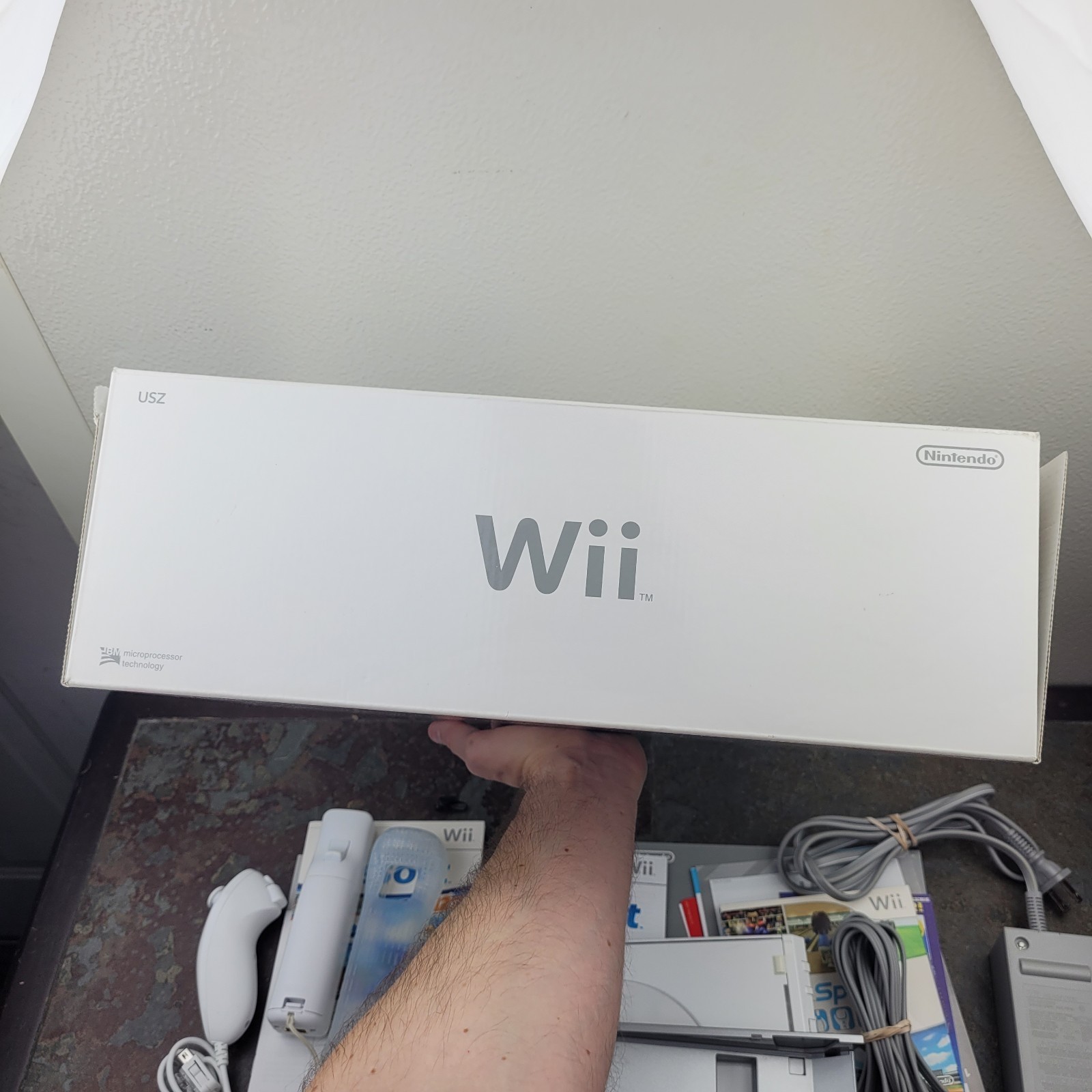Nintendo Wii Sports / Wii Sports Resort White Console In Box