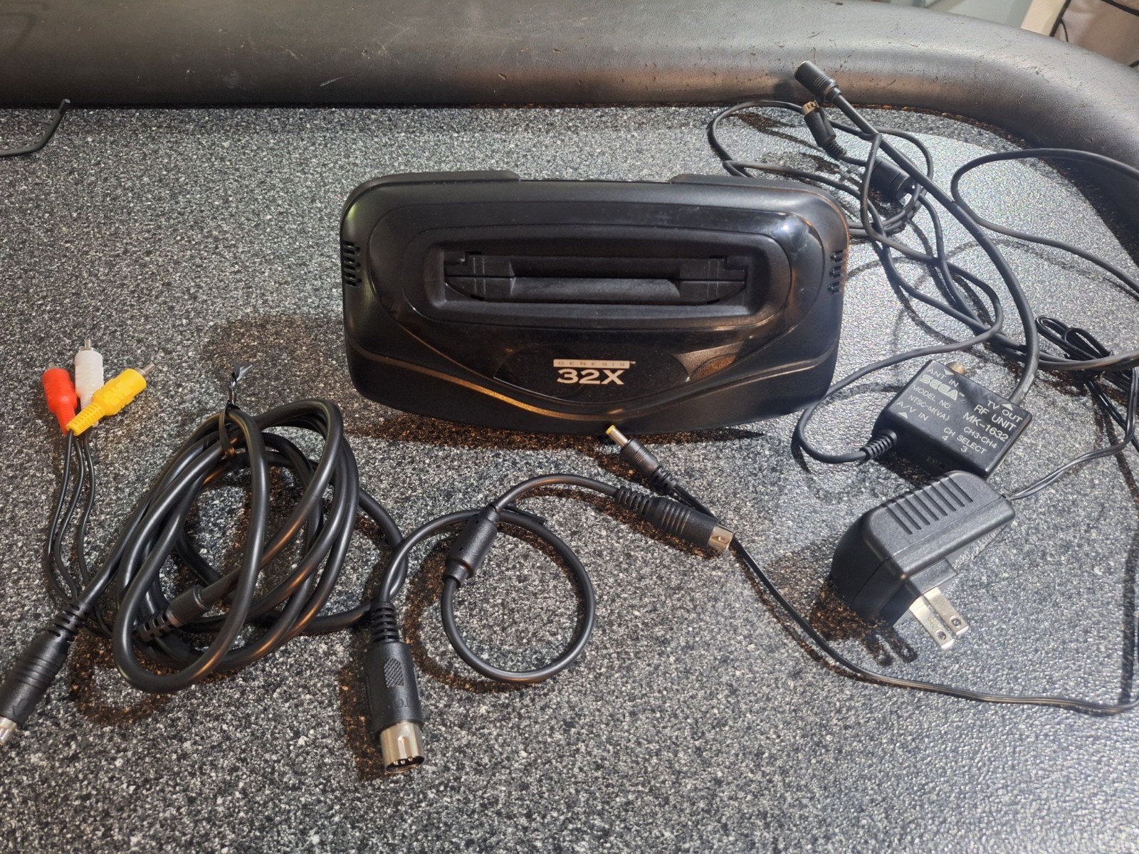 SEGA Genesis 32X Console Bundle With Full MODEL 1 Set-up TESTED WORKING