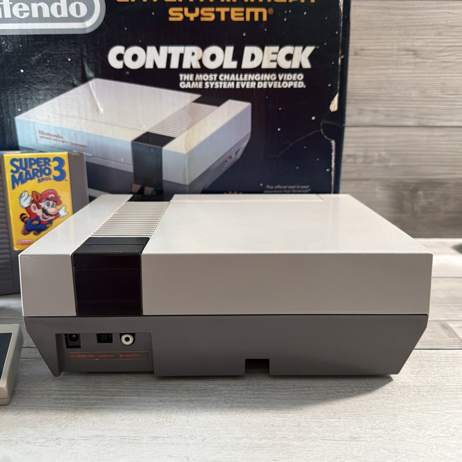 Nintendo NES Control Deck Mario Trilogy 1 2 3 Bundle In Original Box 2 Controls