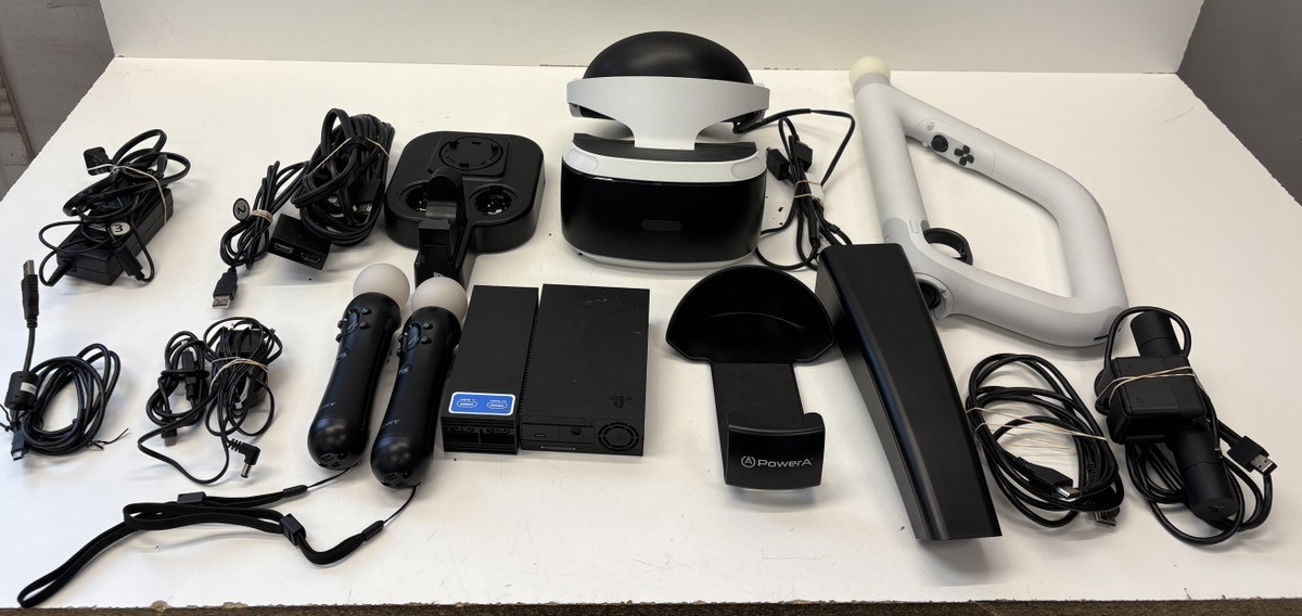 SONY PS4 – SYSTEM – VR BUNSONY PS4 VR W/ ACCESSORIESDLE PLUS 1TB CON (P07015463)