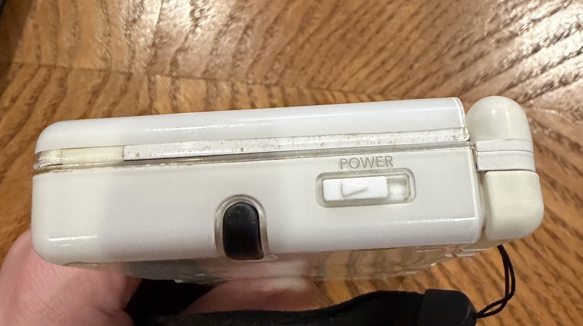 Nintendo DS Lite Console USG-001 w/ Hard Case Polar White No Charger Works