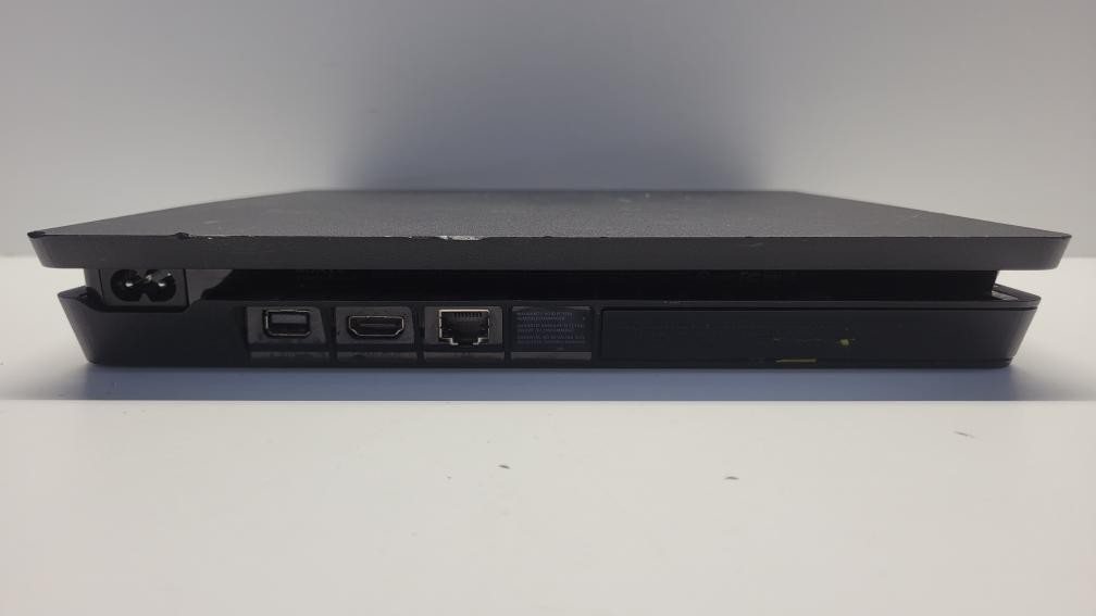 SONY PS4 SLIM W/ACC (P14027921)