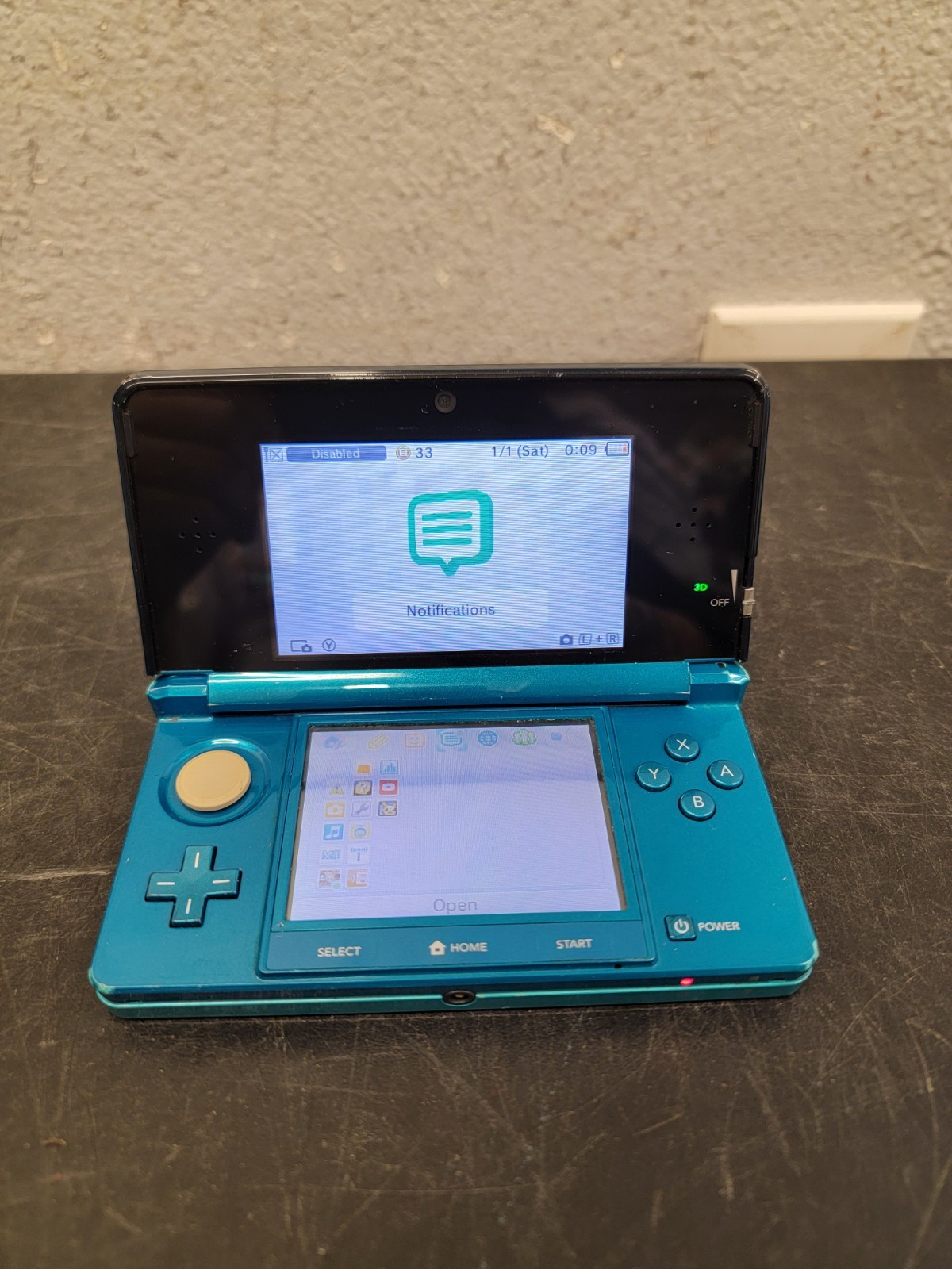 Nintendo 3DS Handheld System – Aqua Blue W/ Charger