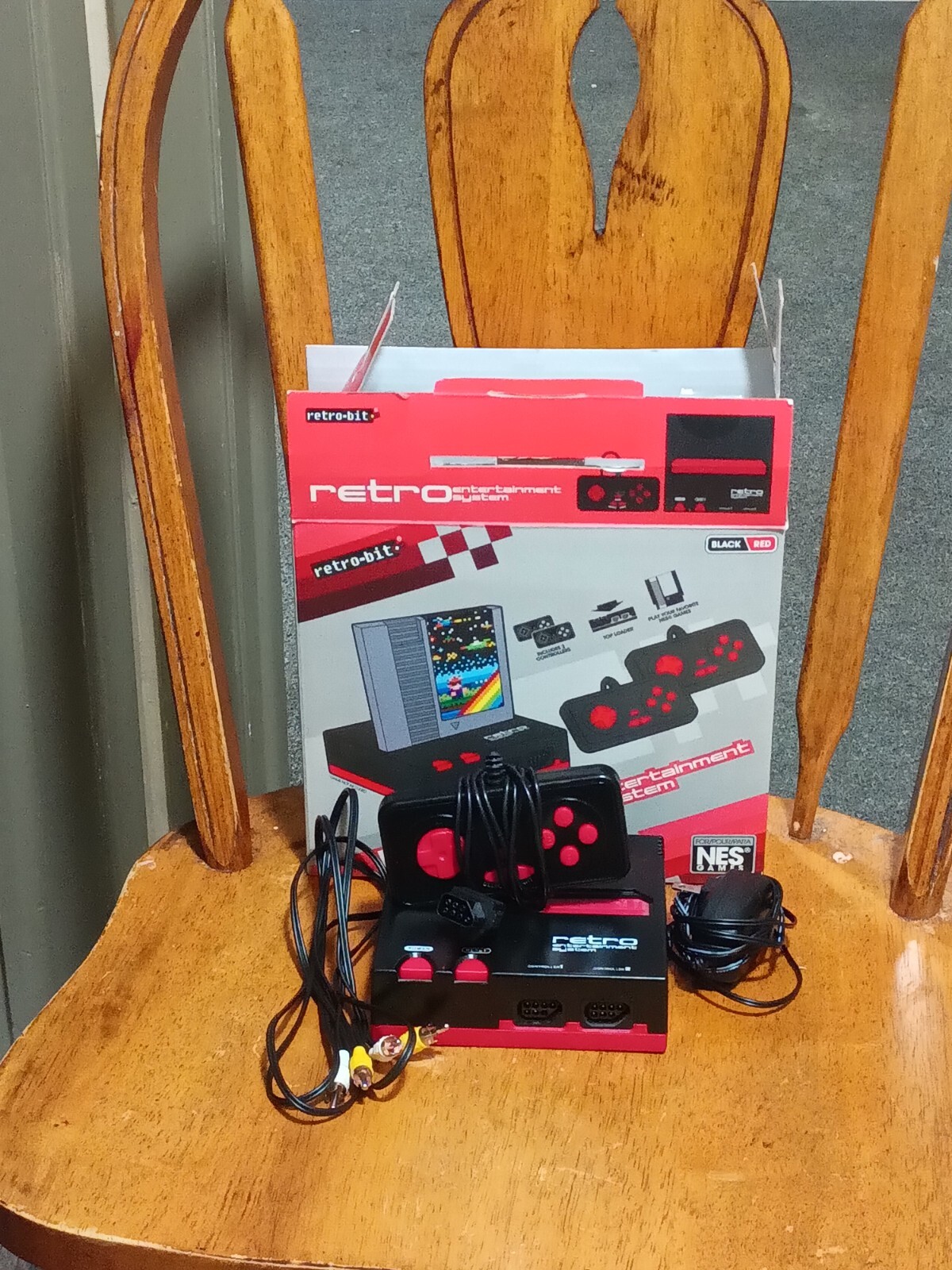 Nintendo NES Retro-Bit RB-NES-1743 Retro Entertainment System Black/Red – Works!