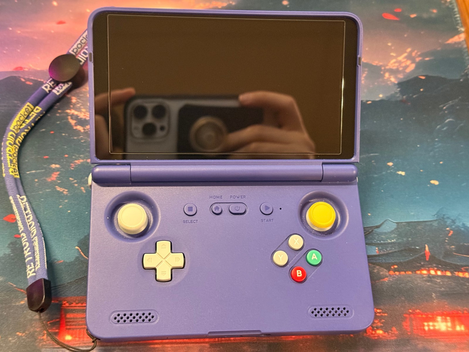 Retroid Pocket Flip 2 Android Handheld 16Bit OLED – Purple SD865 / GC – 128 GB